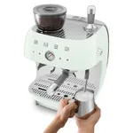 SMEG COFFEE MACHINE ESPRESSO MANUAL RETRO-STYLE PASTEL GREEN EGF03PGEU — imagen 6