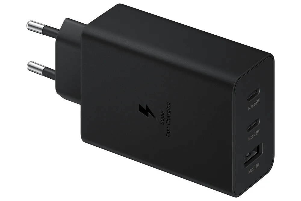 Cargador de pared Samsung 65 W con 2 USB-C y 1 USB-A Negro